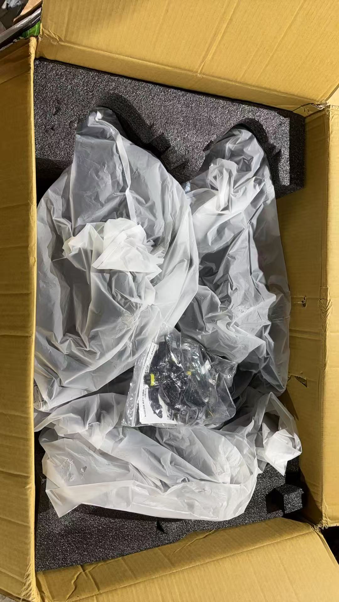 Open box 13-15 Accord headlight 4door(Exc.Hybrid/LX/Touring Models) - actual condition photo