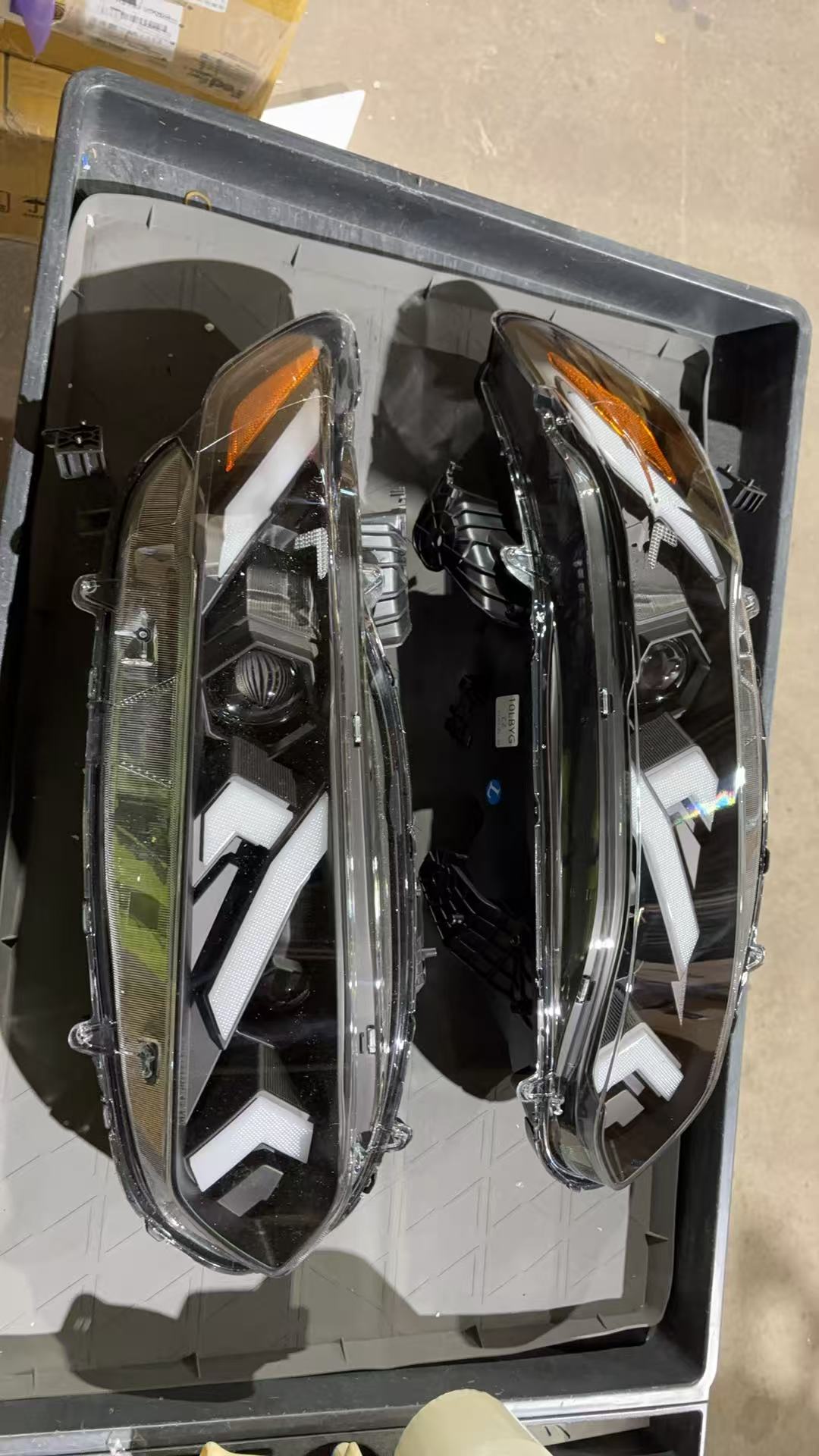 Open box Accord headlight 4door 2018-2022 - actual condition photo