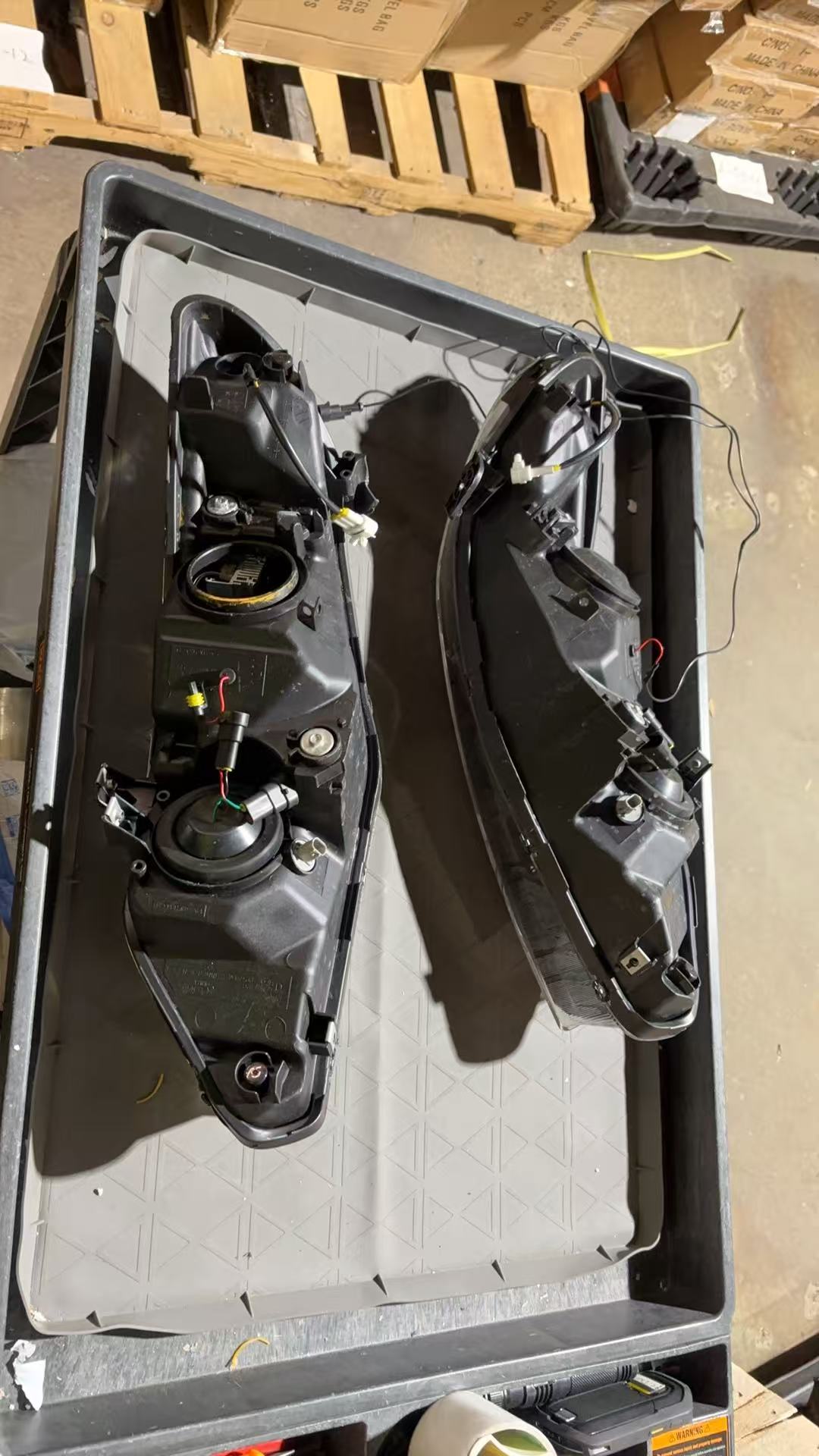 Open box 06-11 Civic headlight - actual condition photo