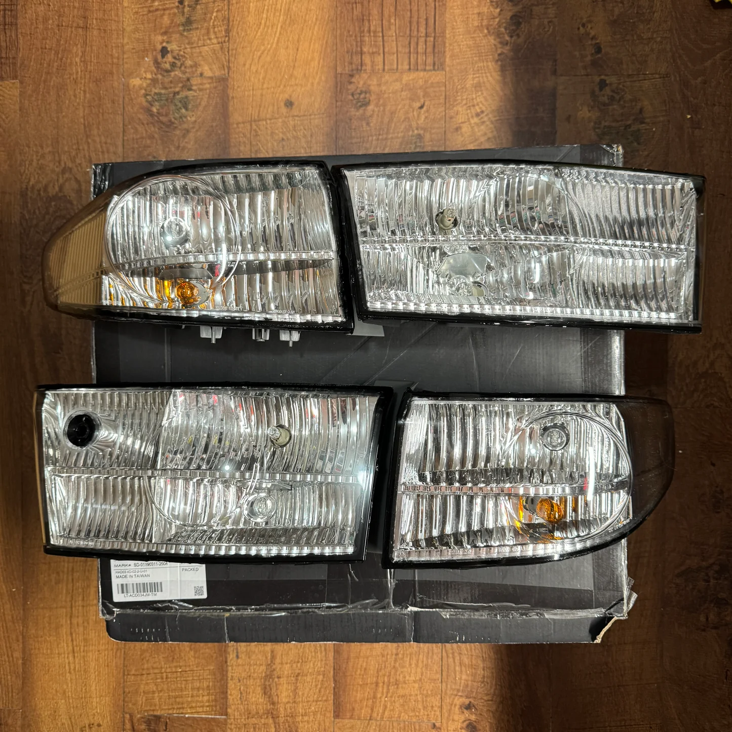 2003-2005 Honda Accord Sedan Tail Lights