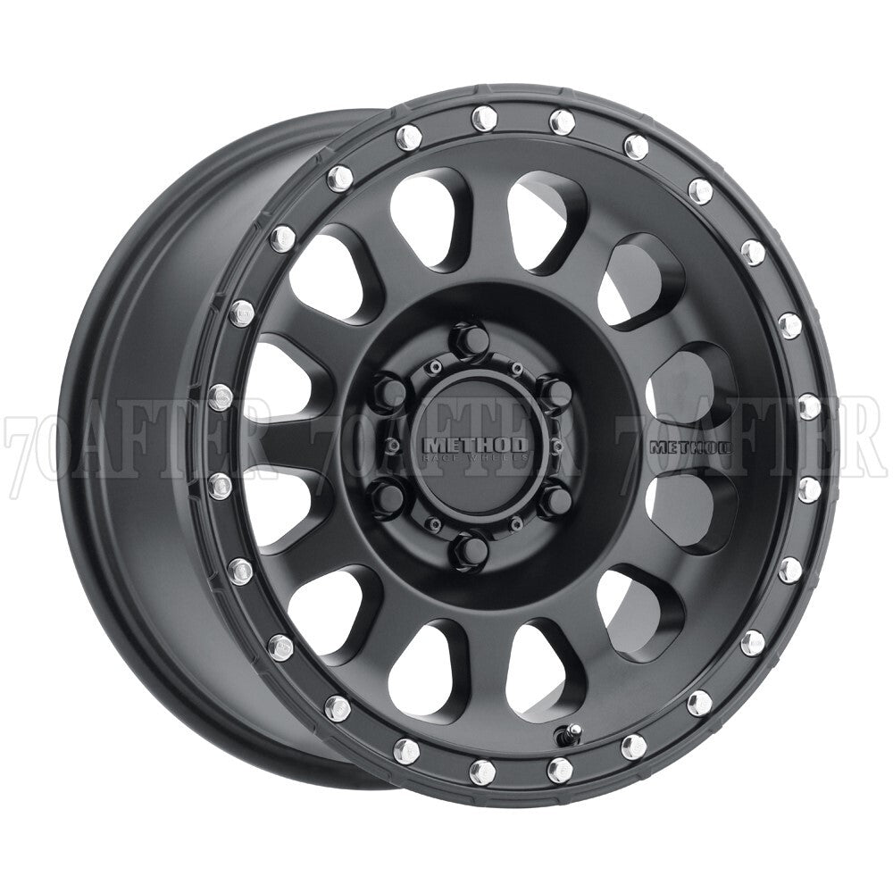 Method MR315 17x9 -12mm Offset 6x5.5 106.25mm CB Machined Wheel - Gloss Black Lip