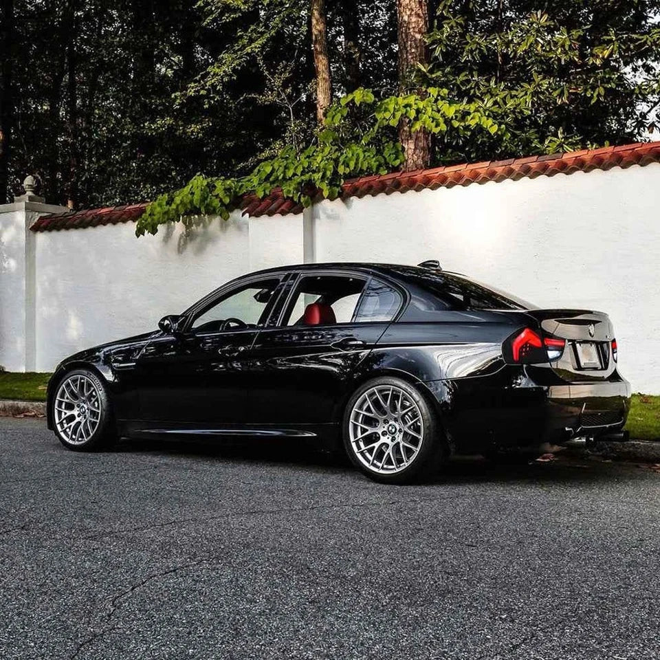 NTXGlow LED Tail Lights (2009-2012 BMW 3-Series E90 E91 320i 323i 325 330 335)