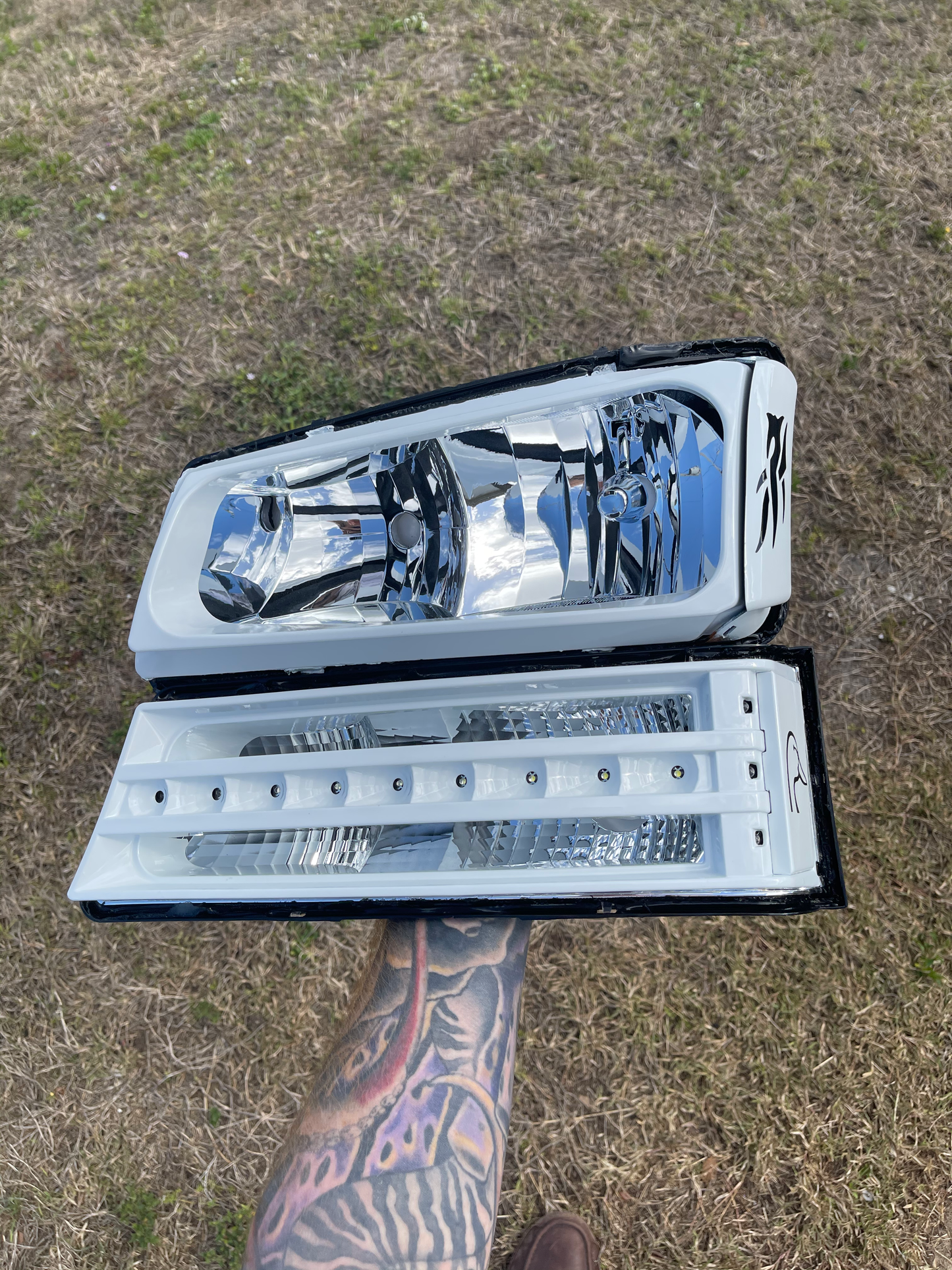 2003-2006 Chevy Cat Eye LED Bottom Painted Headlights