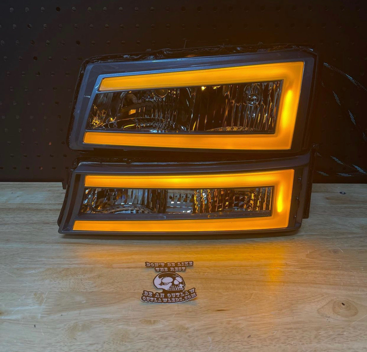 2003-2006 Chevy Cat Eye C Bar Headlights