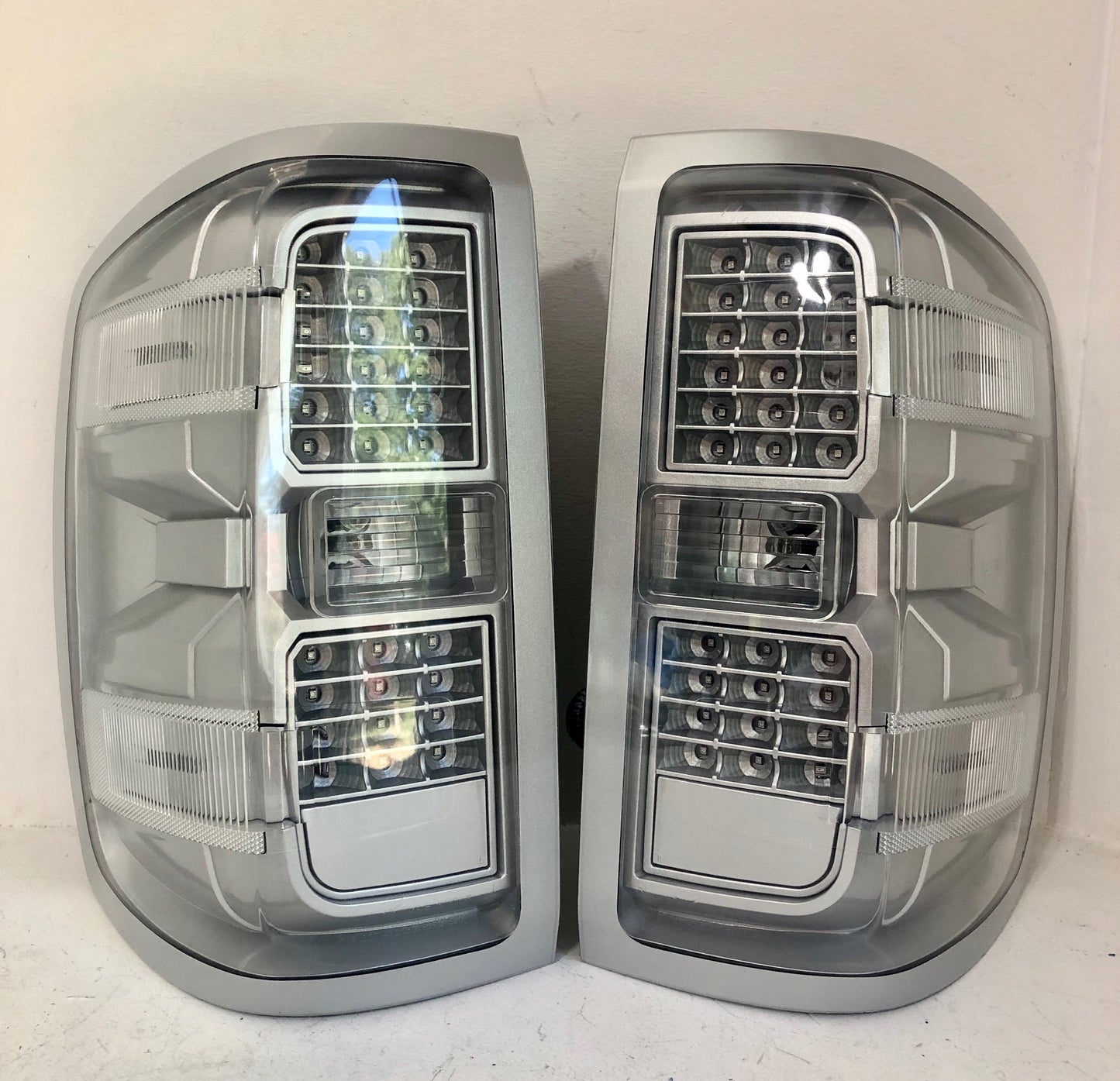 2014-2018 Chevy Silverado 1500 2500 3500 Tail Lights