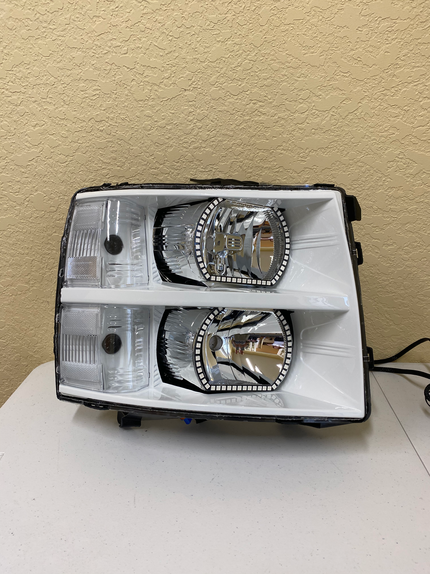 2007-2013 Chevy Silverado Headlights